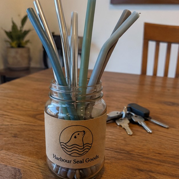 Reusable straws with logo — customer photo